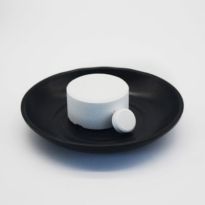 La désinfection de piscine de bioxyde de chlore Clo2 marque sur tablette Cas No 10049-04-4